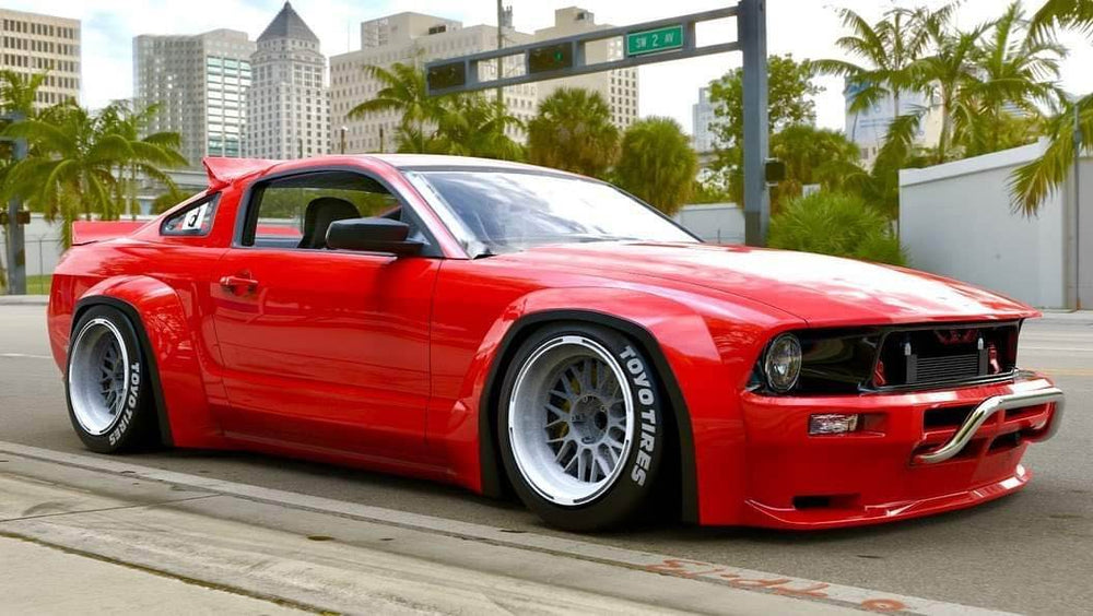Pandem Ford 2006 Mustang