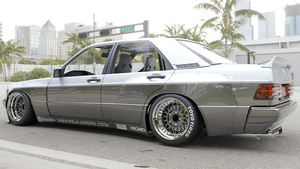 Pandem  Mercedes Benz  190E W201